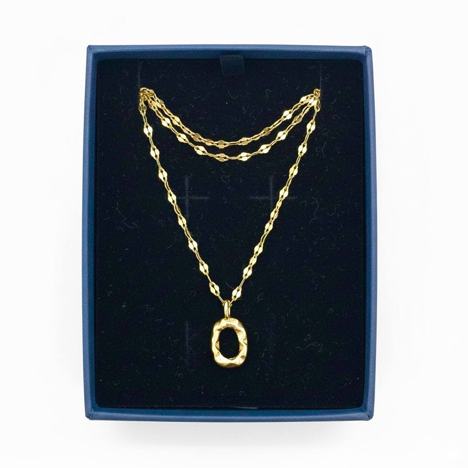 PAPER CLIP NECKLACE WITH O PENDANT